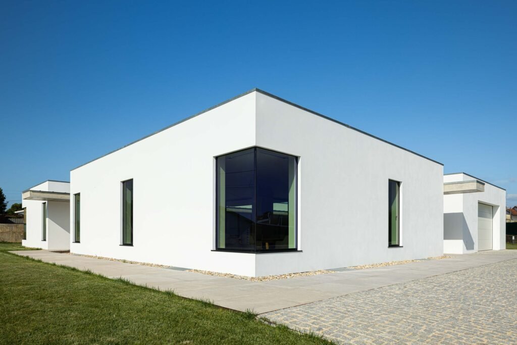 CS House com arquitetura WALLA e fotografia Ivo Tavares