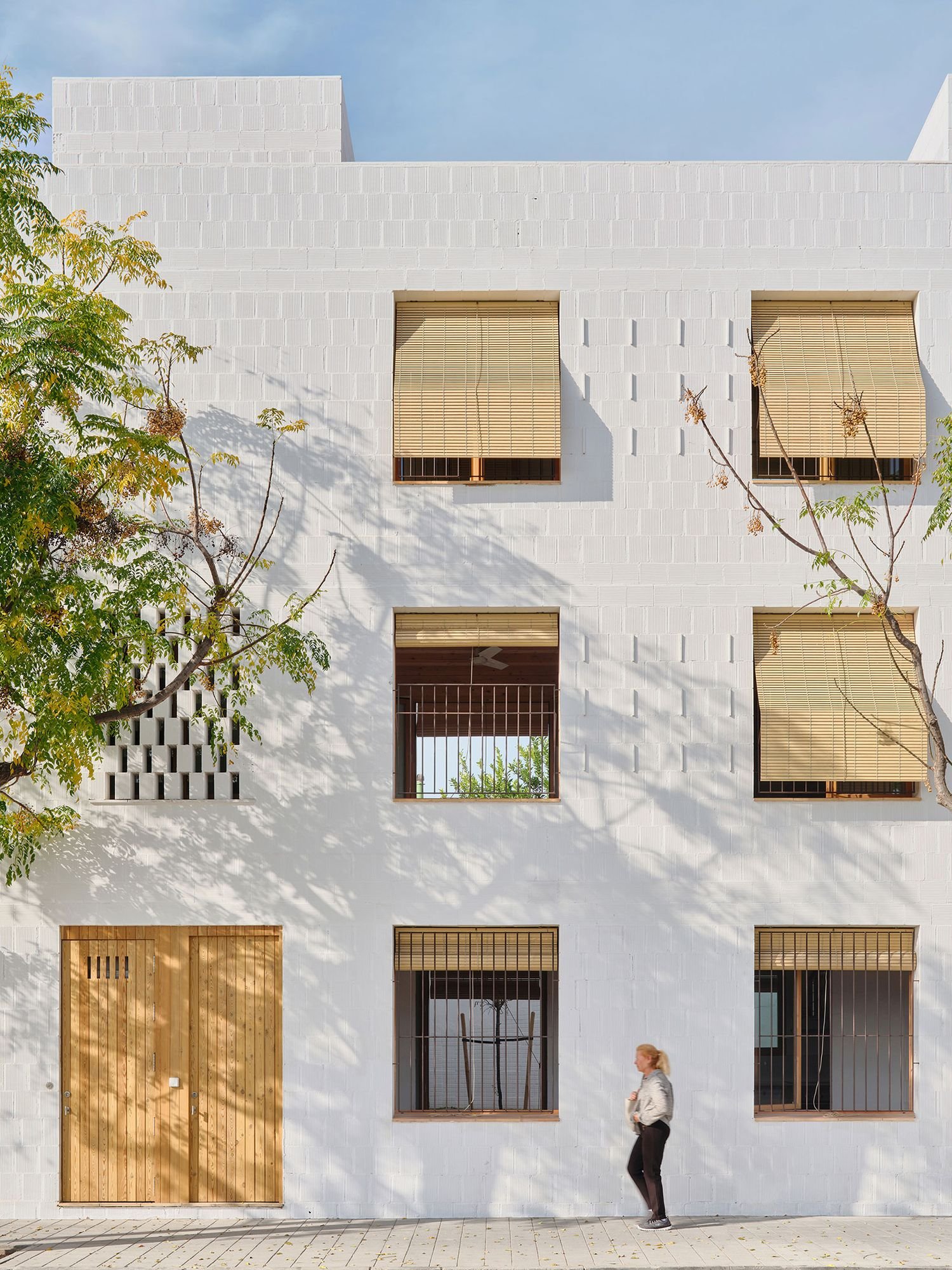 Carles_Enrich_11_Viviendas_sociales_Palma_Mallorca_Adria_Goula_AeB (1)