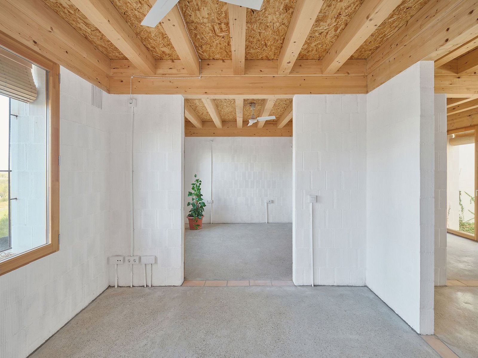 Carles_Enrich_11_Viviendas_sociales_Palma_Mallorca_Adria_Goula_AeB (24)