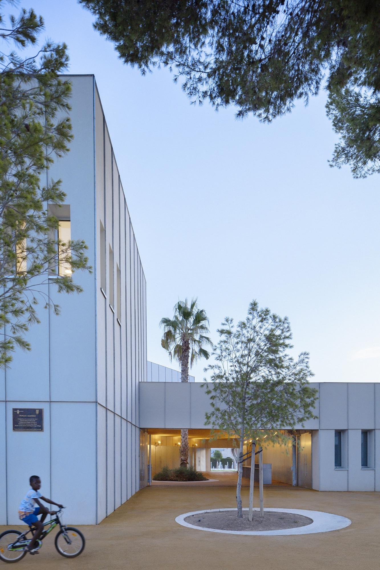Emac_Parque_Almansa_Milena_Villalba_AeB (7)
