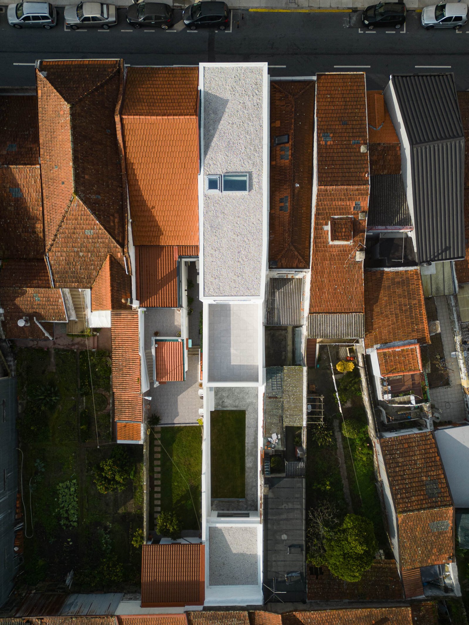 Silva Brinco 288 com arquitetura Tiago Leit&atilde;o e fotografia Ivo