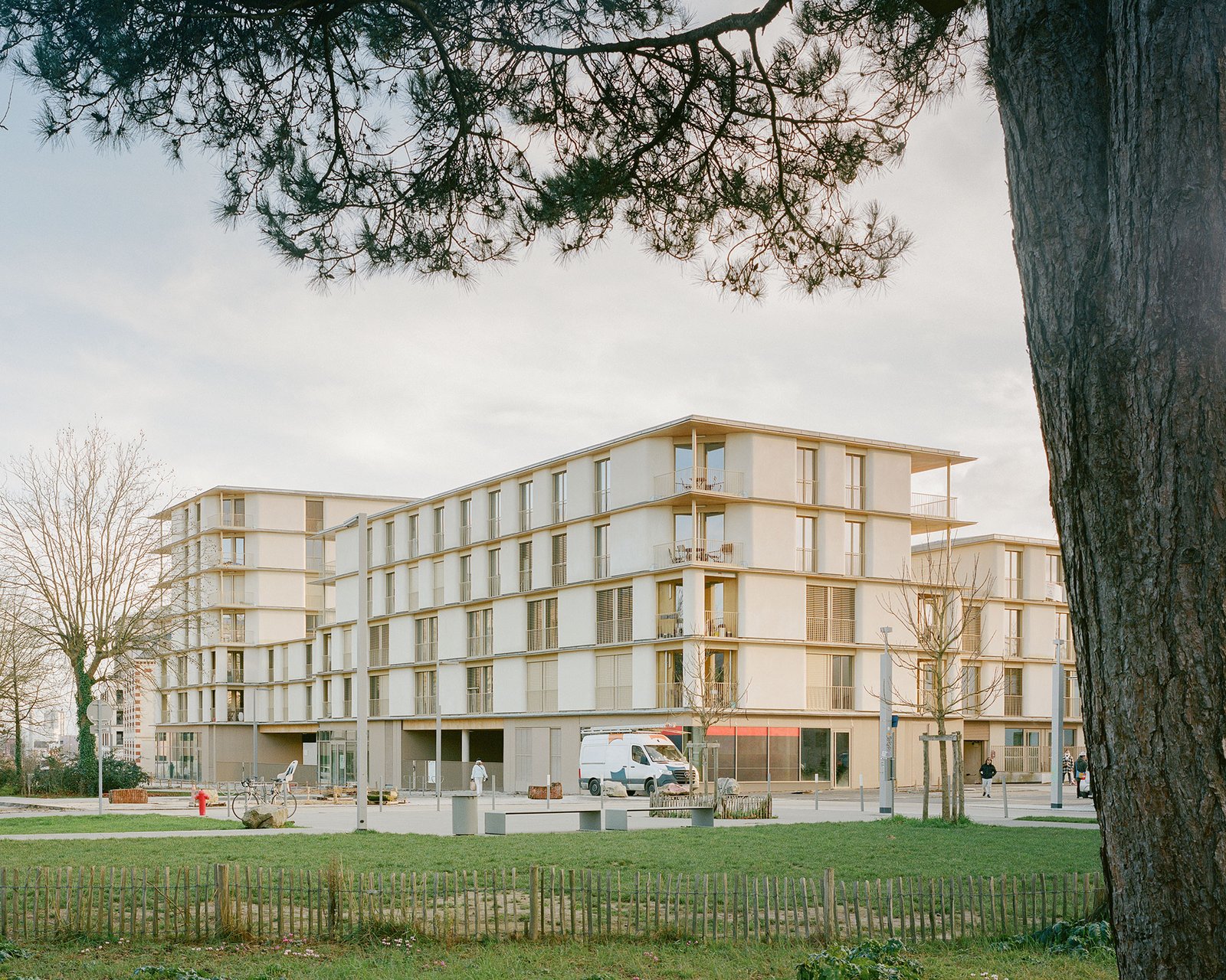 Atelier dArchitecture Ramdam + Palast &ndash; 81 Viviendas (Charles Bouchaib) (8)