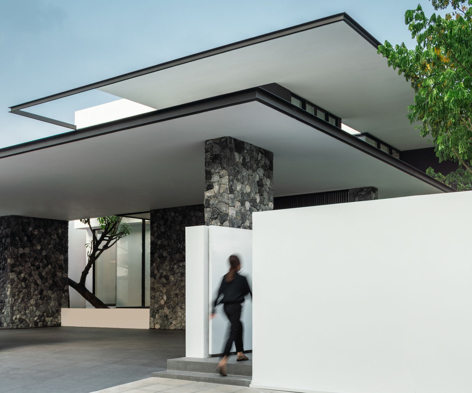 Ayutt_Associates_Casa_Soffit_Chalermwat_Wongchompoo_Sofography_AeB (2)