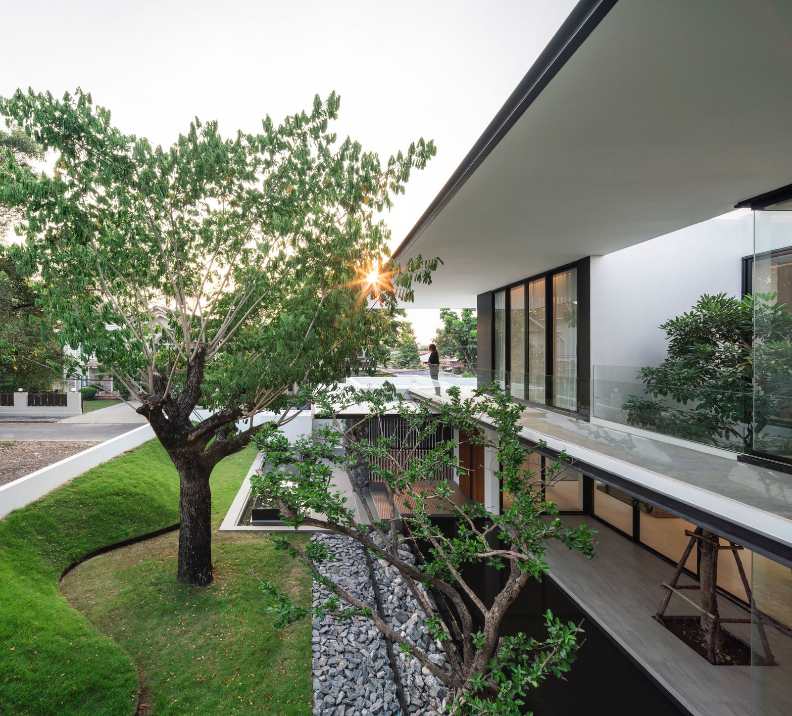 Ayutt_Associates_Casa_Soffit_Chalermwat_Wongchompoo_Sofography_AeB (9)