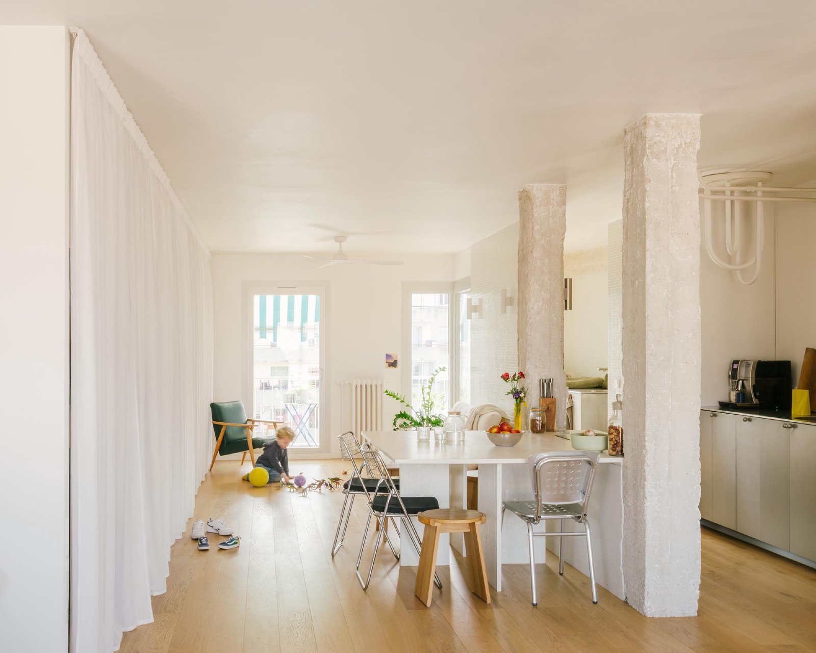 olivia-fauvelle-architecture-maxime-verret-apartment-renovation