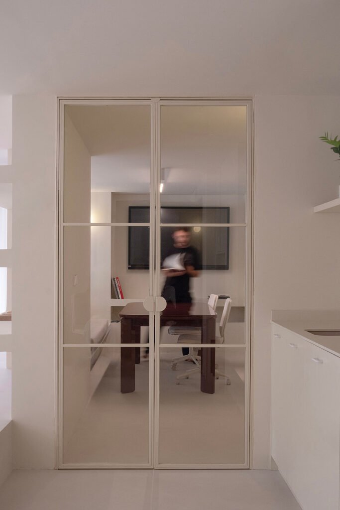 unwhite-office-de-brenzo-8-foto-blanca-roige